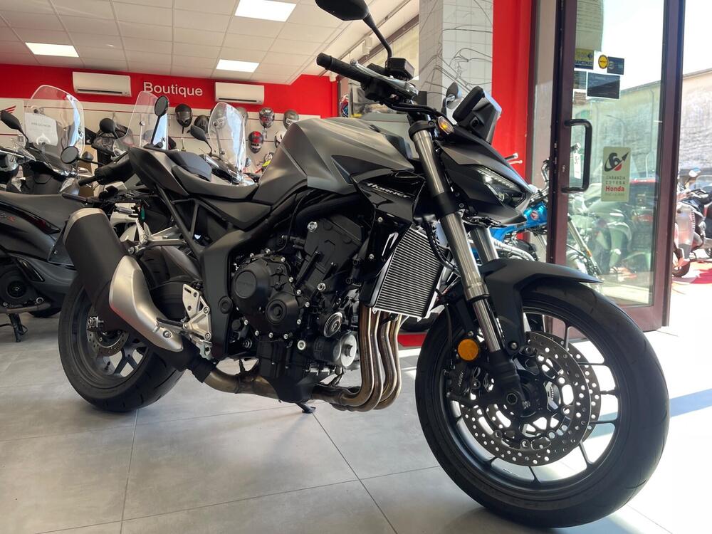 Honda CB 1000 Hornet (2025 - 26) (2)