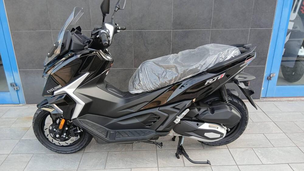 Cyclone RT1 (2025 - 26) (5)