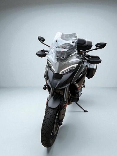 Ducati Multistrada V4 S Grand Tour (2024) usata