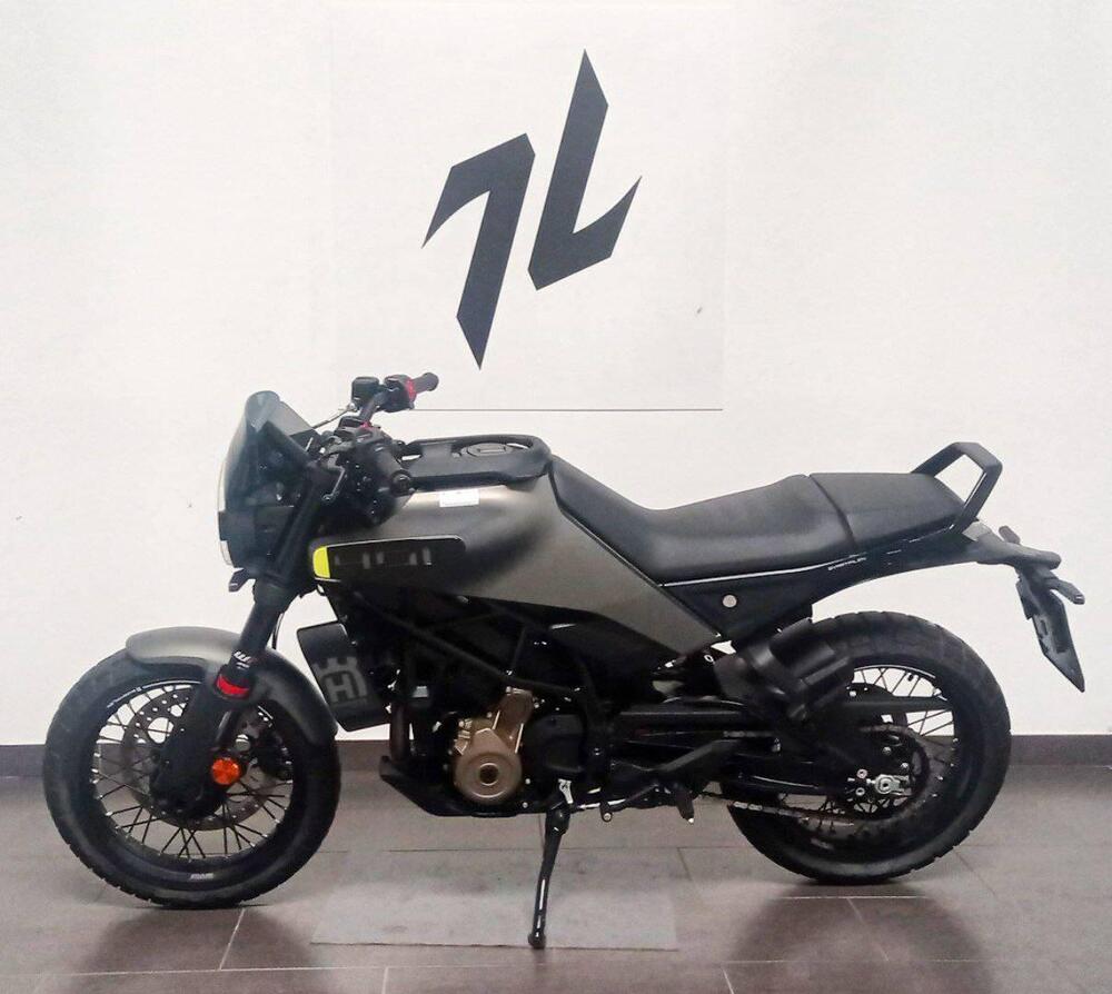 Husqvarna Svartpilen 401 (2024 - 26) (3)