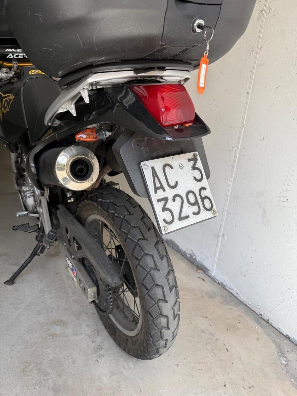 Honda NX 650 Dominator (1996 - 02) (5)