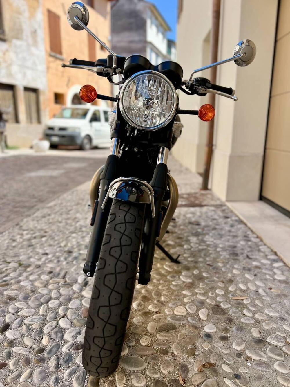 Triumph Bonneville T100 (2021 - 25) (8)