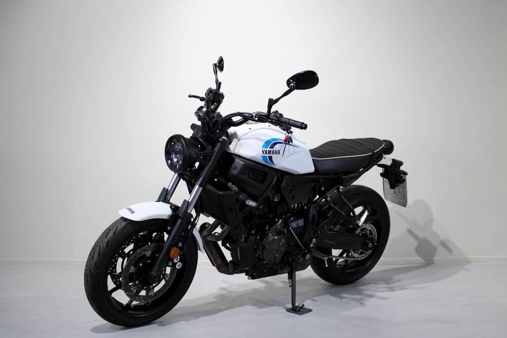 Yamaha XSR 700 (2022 - 26) (3)