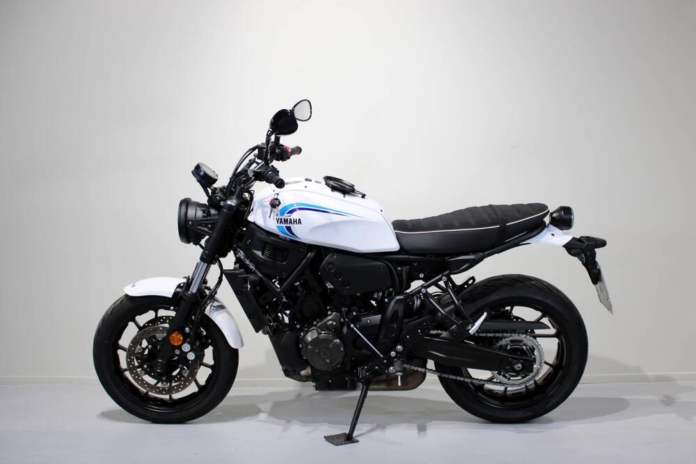 Yamaha XSR 700 (2022 - 26) (4)