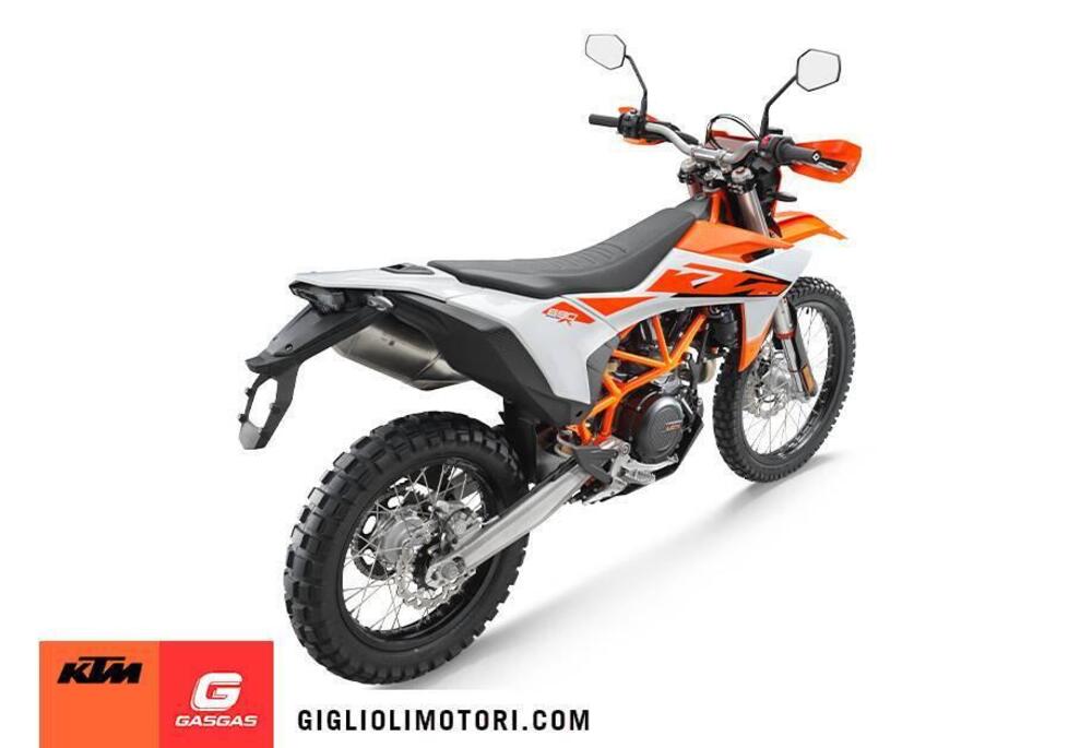 KTM 690 Enduro R (2026) (13)