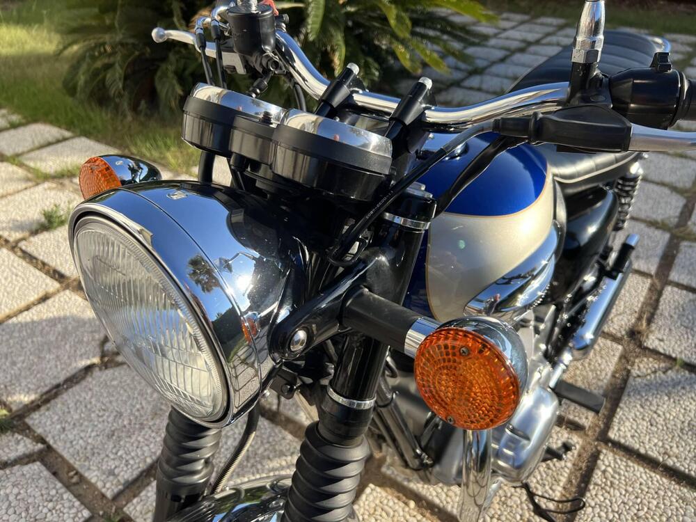 Kawasaki W 650 (2001 - 06) (9)