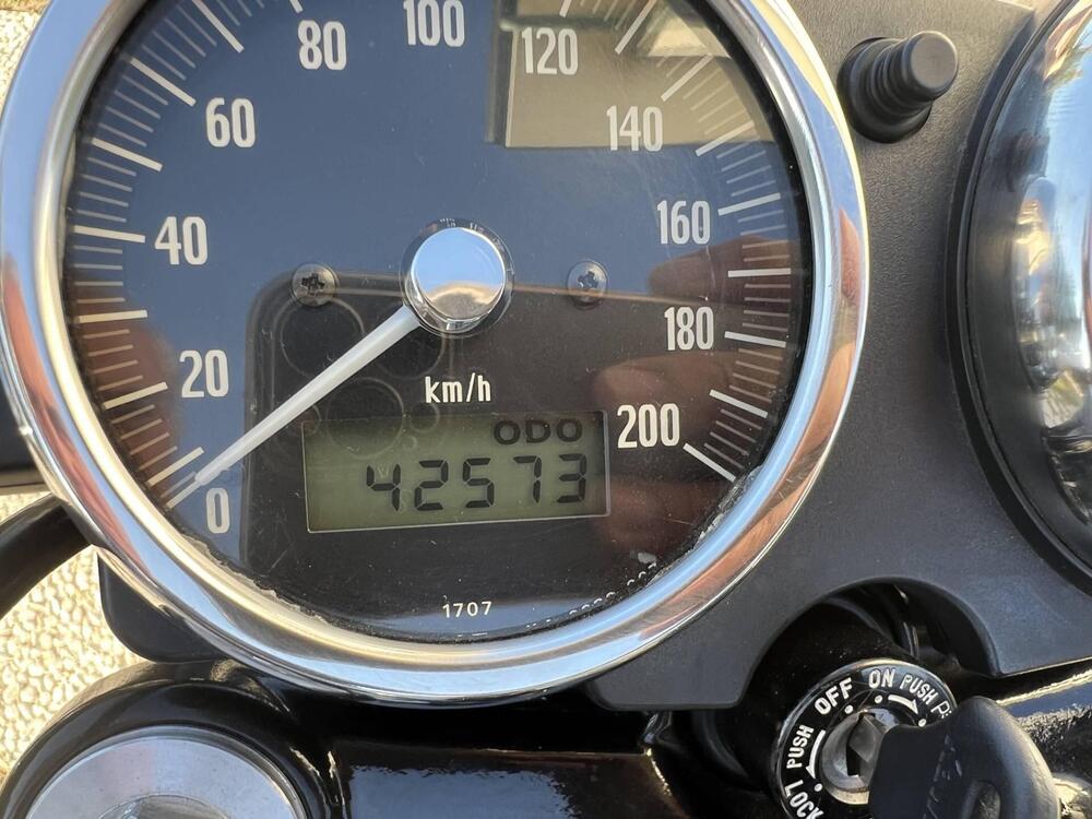 Kawasaki W 650 (2001 - 06) (15)