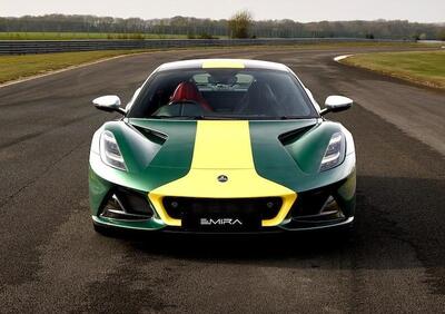 Lotus Emira, nel 2027 arriva la versione plug-in hybrid: la sportiva adotta la tecnologia “Hyper Hybrid”