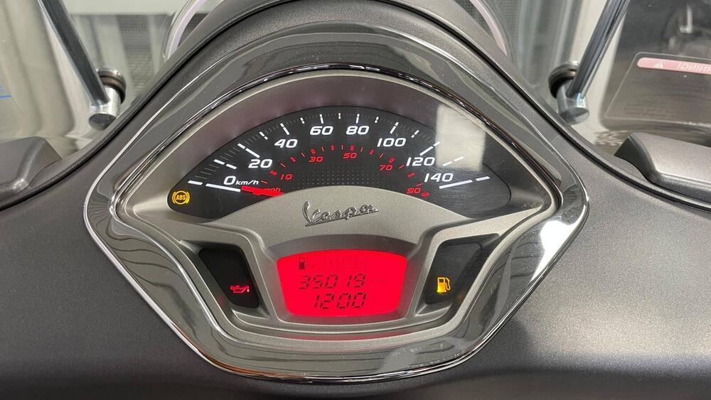 Vespa GTS 300 Super Sport (2017 - 19) (10)