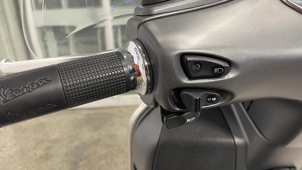 Vespa GTS 300 Super Sport (2017 - 19) (9)