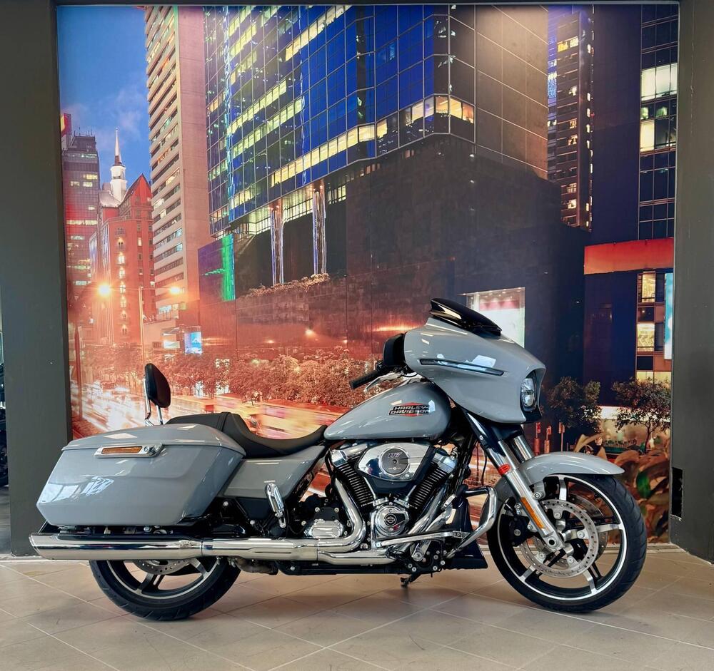 Harley-Davidson Street Glide (2024 - 26)