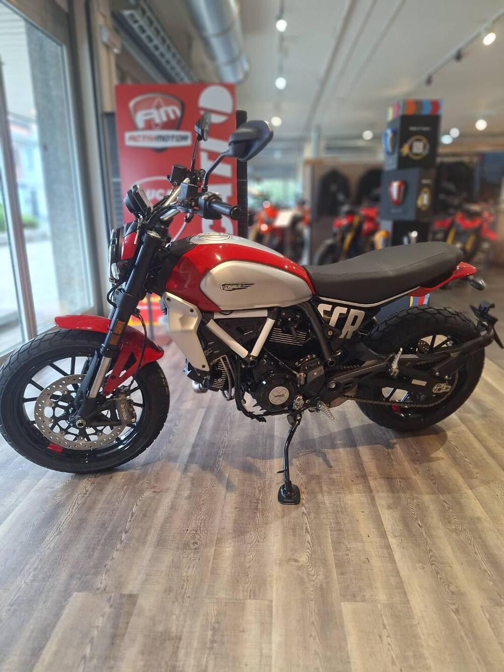 Ducati Scrambler 800 Icon (2023 - 24)