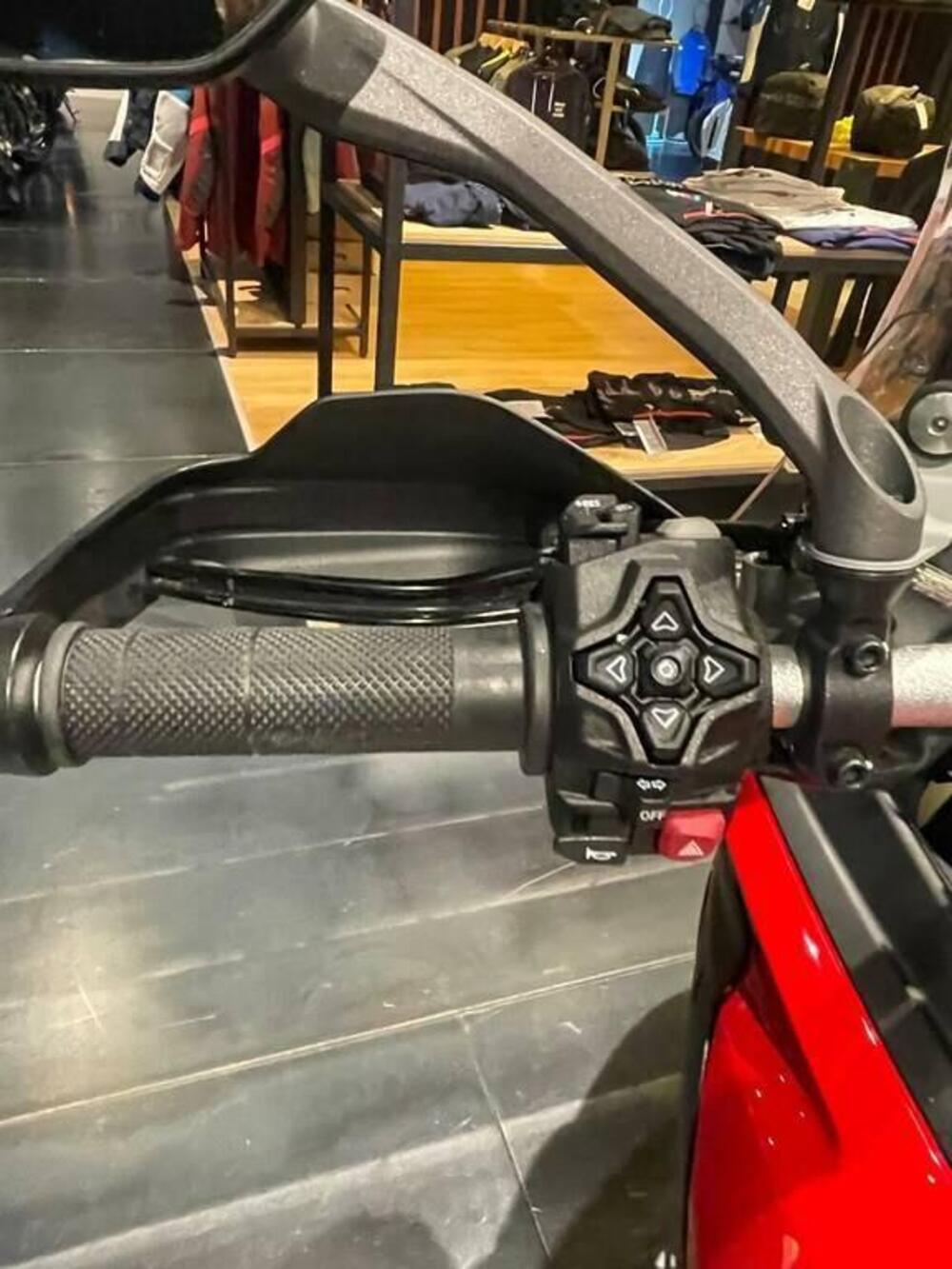 Ducati Multistrada V2 S (2025 - 26) (8)