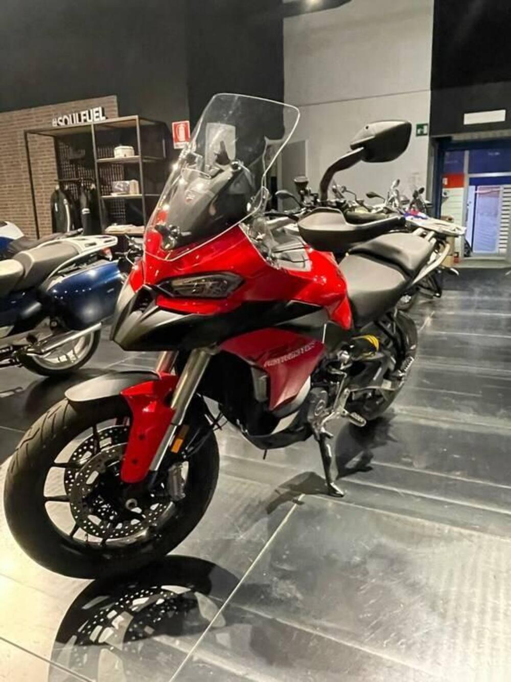 Ducati Multistrada V2 S (2025 - 26) (2)