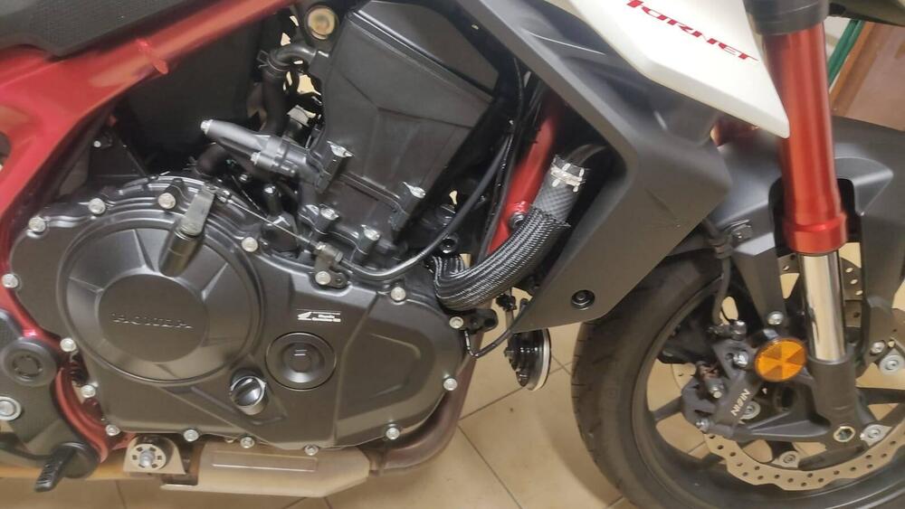 Honda CB 750 Hornet (2023 - 24) (4)