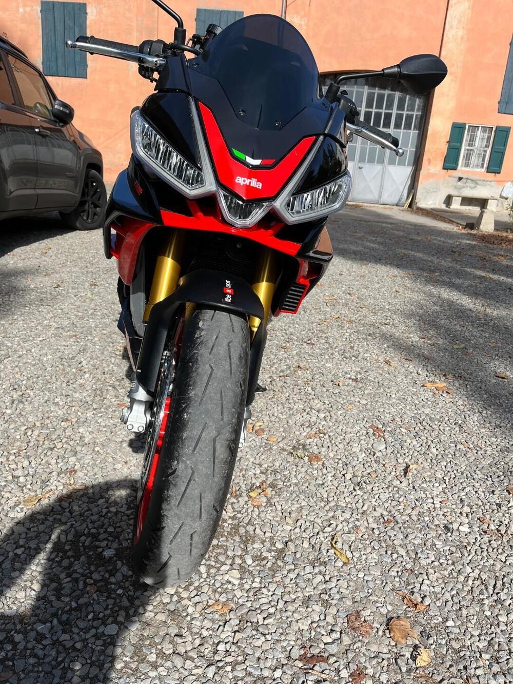 Aprilia Tuono V4 Factory (2021 - 24) (3)