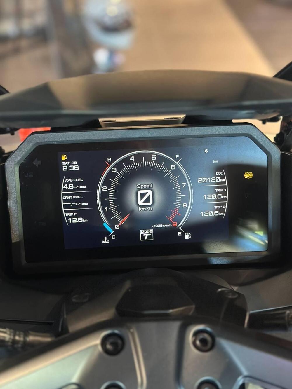 Yamaha T-Max 560 (2022 - 24) (5)