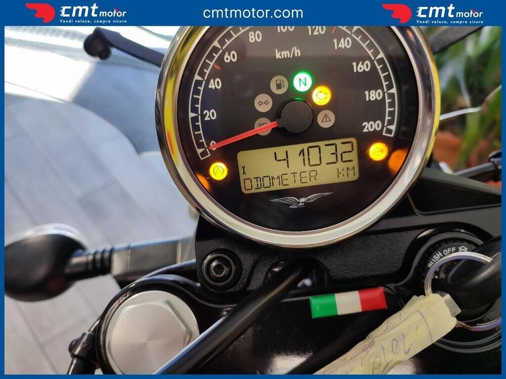 Moto Guzzi V7 III Stone (2017 - 20) (5)