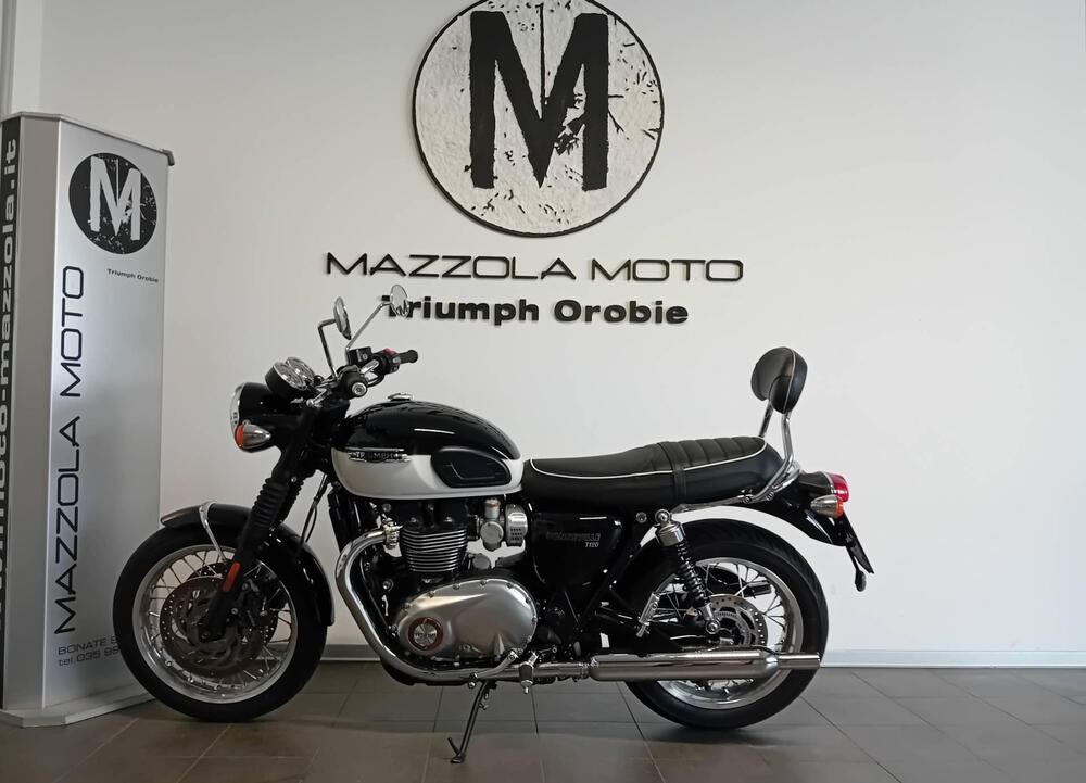 Triumph Bonneville T120 (2021 - 25) (3)