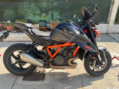 KTM 1290 Super Duke R (2021) usata