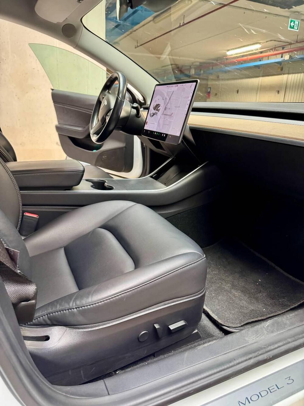 Tesla Model 3 usata a Venezia (5)