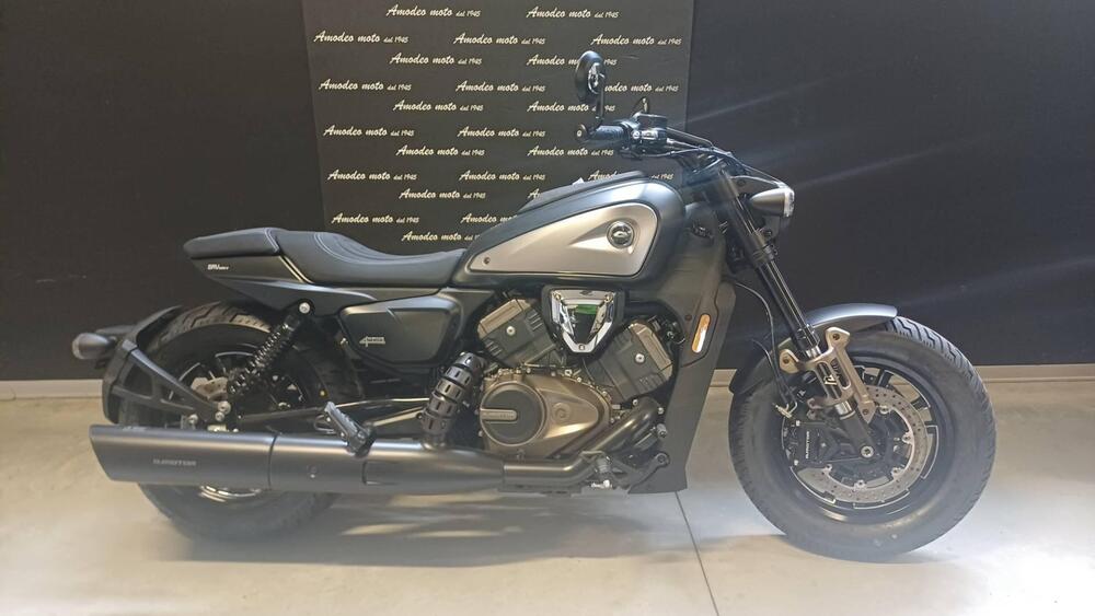 QJ Motor SRV 600 V (2025)