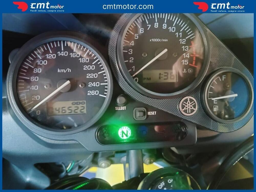 Yamaha FZS 600 Fazer (2002 - 03) (5)