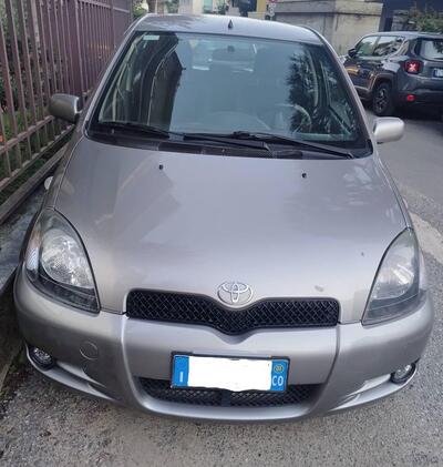 Toyota Yaris 16V cat 5 porte T Sport del 2001 usata a Como