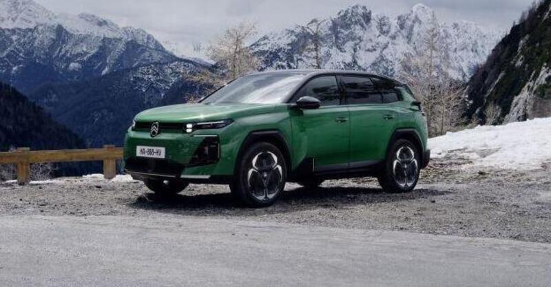 Citroen C5 Aircross 2026: arriva la versione ibrida plug-in da 195 CV e fino a 87 km in elettrico