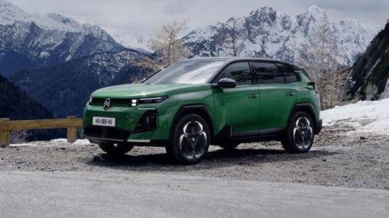 Citroen C5 Aircross 2026: arriva la versione ibrida plug-in da 195 CV e fino a 87 km in elettrico