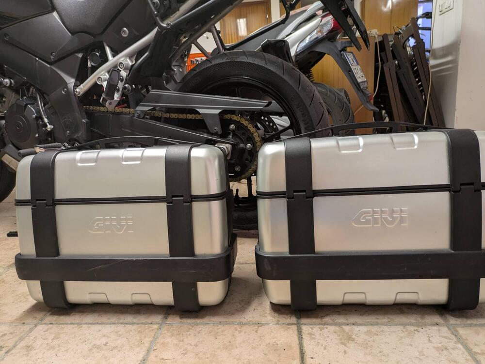 Suzuki V-Strom 1000 (2006 - 16) (6)