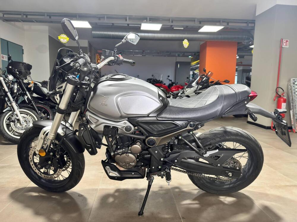 Voge Trofeo 300ACX Scrambler (2021 - 26) (4)
