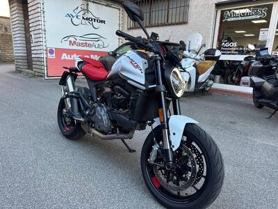 Ducati Monster 937 + (2021 - 25) usata
