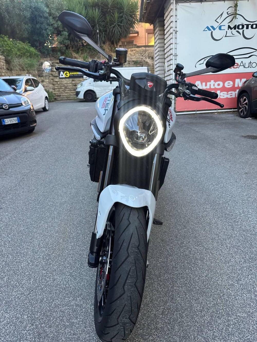 Ducati Monster 937 + (2021 - 25) (3)