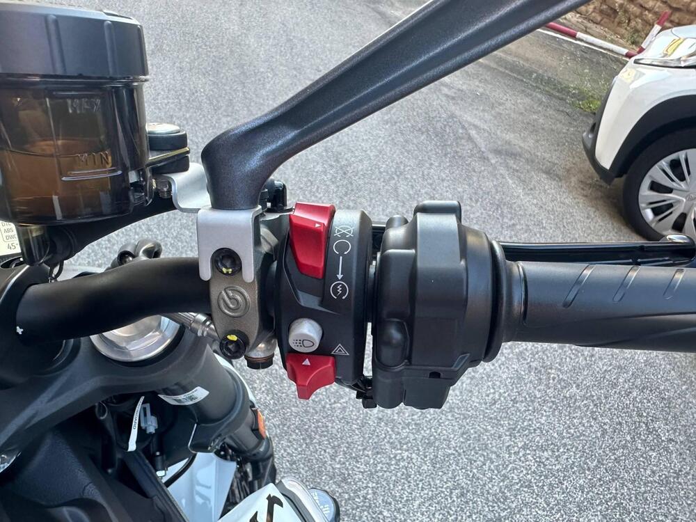 Ducati Monster 937 + (2021 - 25) (11)