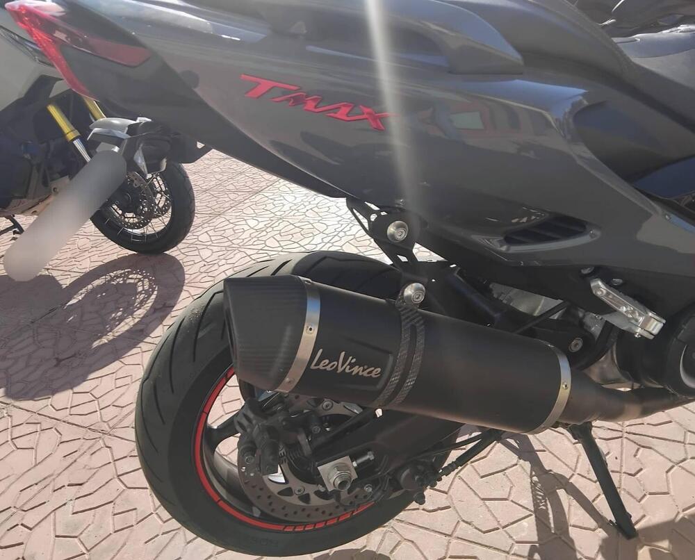 Yamaha T-Max 560 Tech Max (2022 - 24) (7)