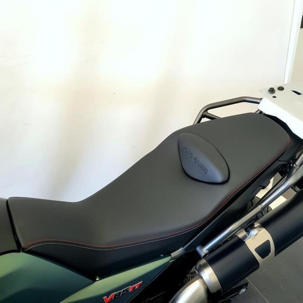 Moto Guzzi V85 TT (2021 - 23) (13)