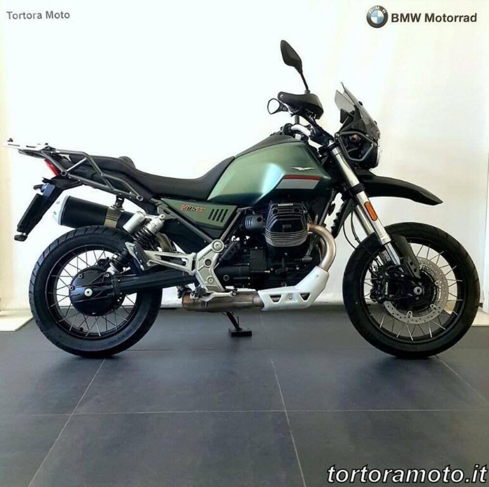 Moto Guzzi V85 TT (2021 - 23) (2)