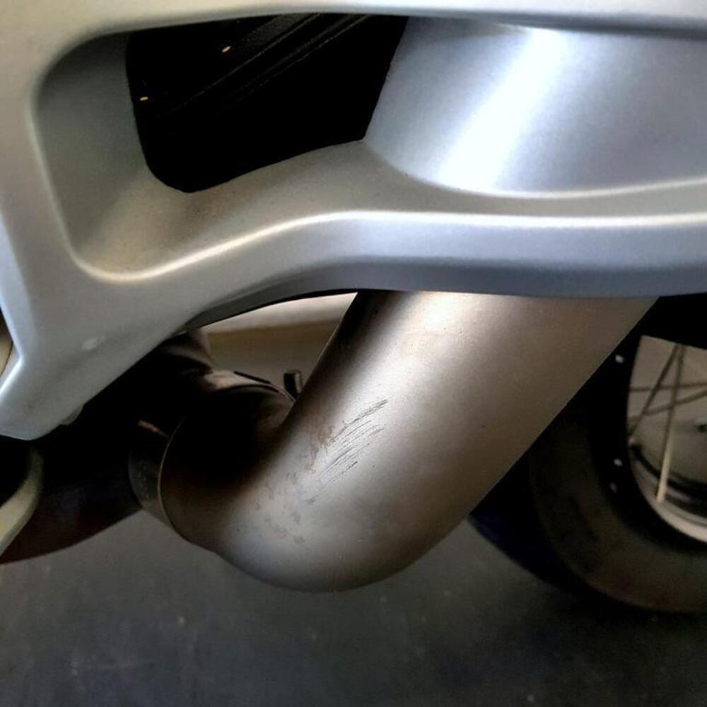 Moto Guzzi V85 TT (2021 - 23) (12)