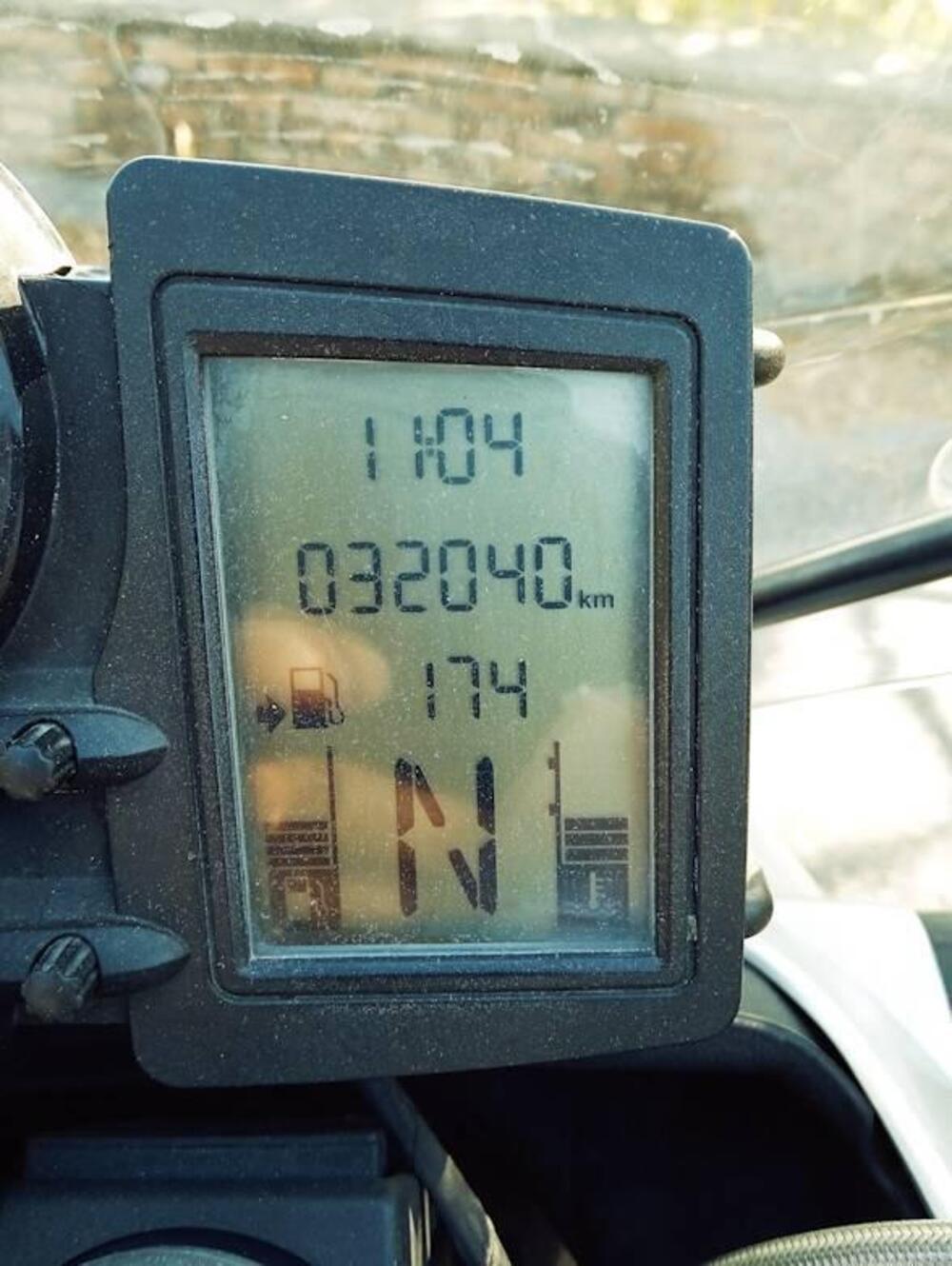 Bmw R 1200 R (2006 - 11) (3)