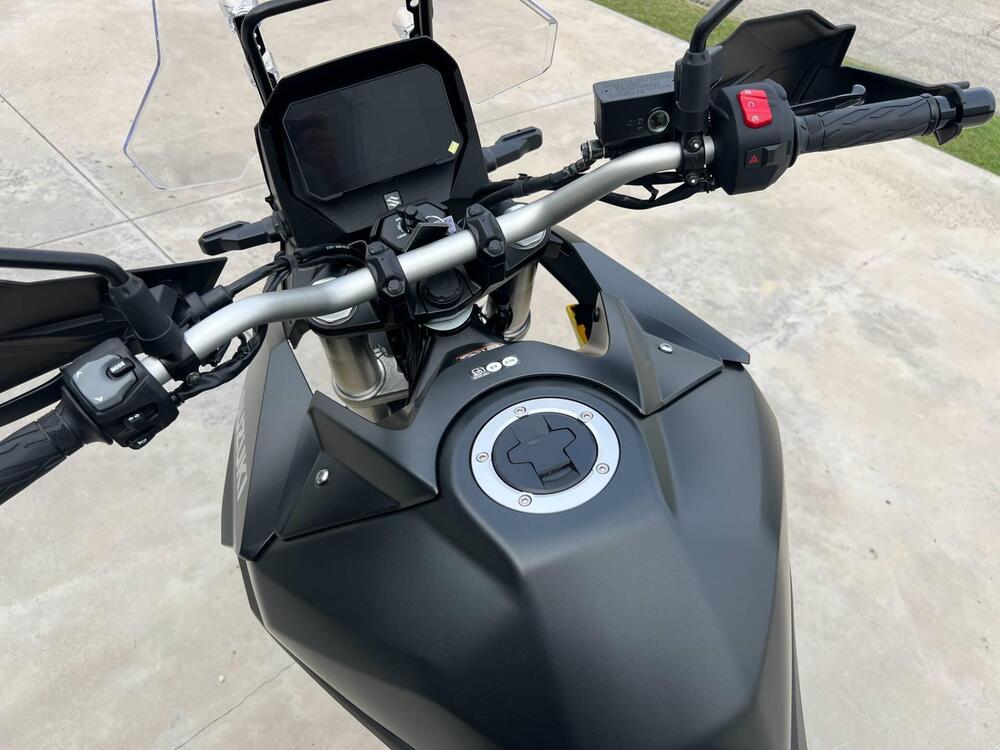 Suzuki V-Strom 800SE (2025 - 26) (4)