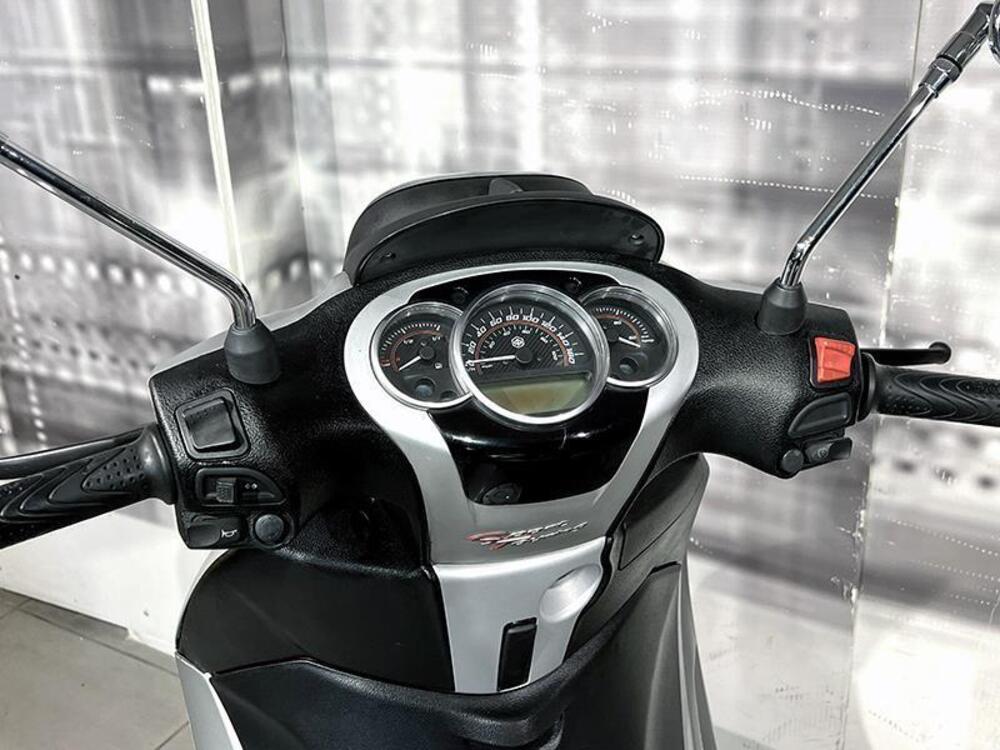 Piaggio Beverly 350 SportTouring ie (2011 - 15) (6)