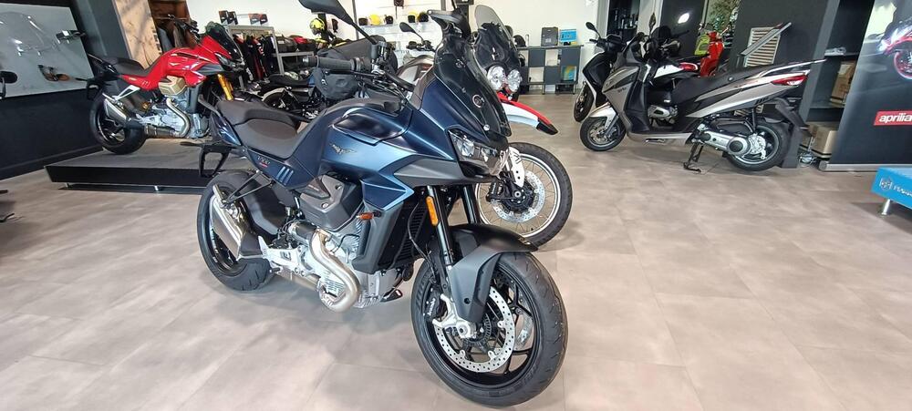 Moto Guzzi V100 Mandello (2025 - 26) (2)