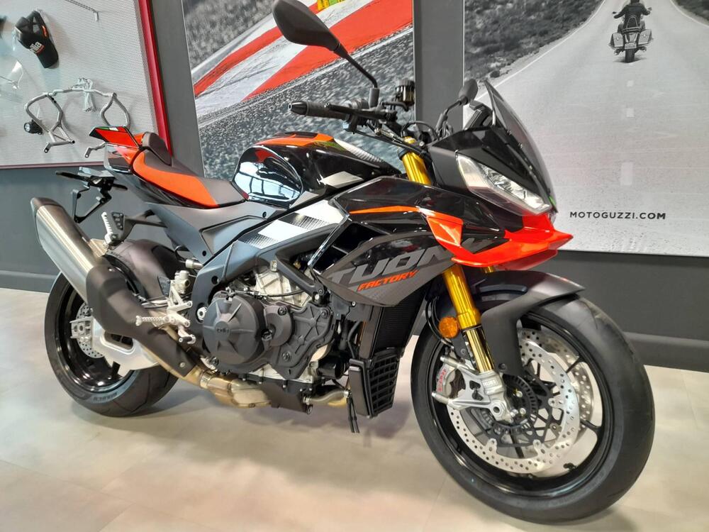 Aprilia Tuono V4 Factory (2025 - 26) (2)