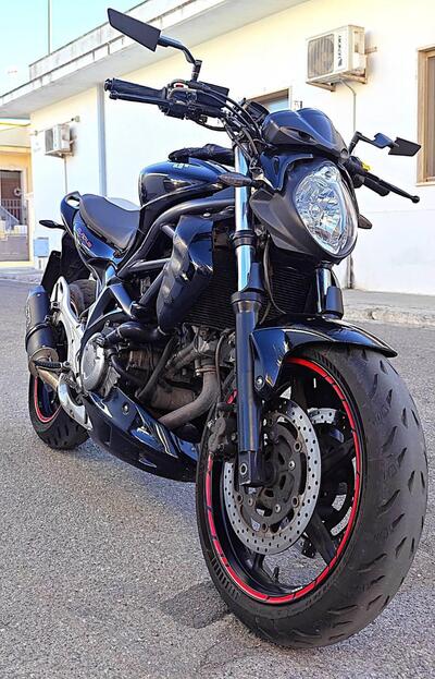 Suzuki Gladius 650 SFV (2009 - 15) usata