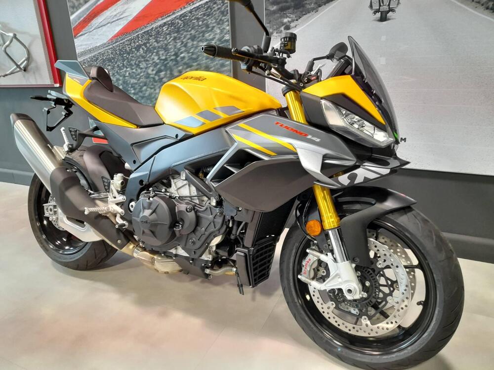 Aprilia Tuono V4 (2025 - 26) (2)