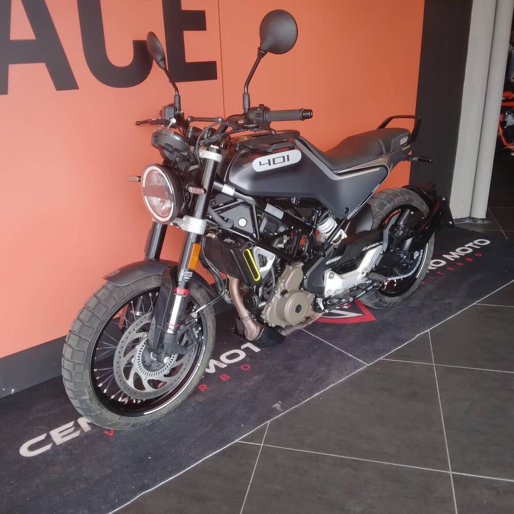 Husqvarna Svartpilen 401 (2021 - 23) (11)