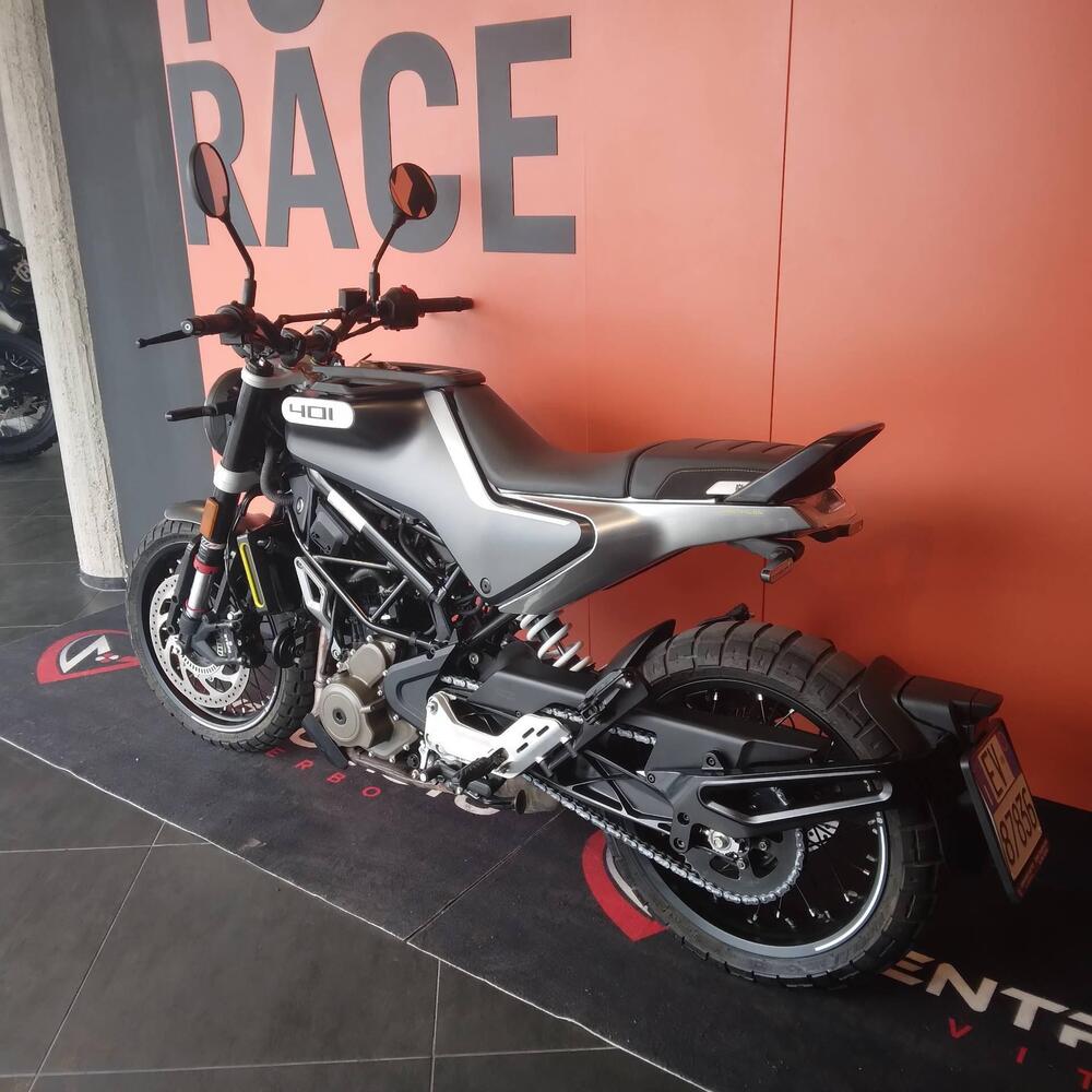 Husqvarna Svartpilen 401 (2021 - 23) (12)