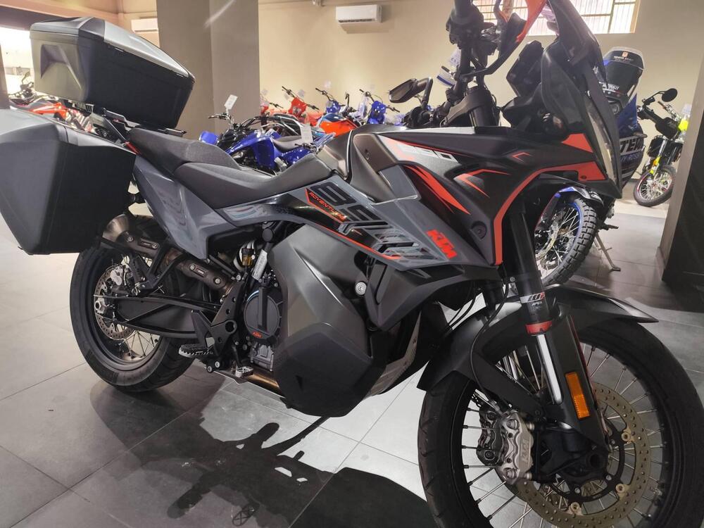 KTM 890 Adventure (2021) (6)
