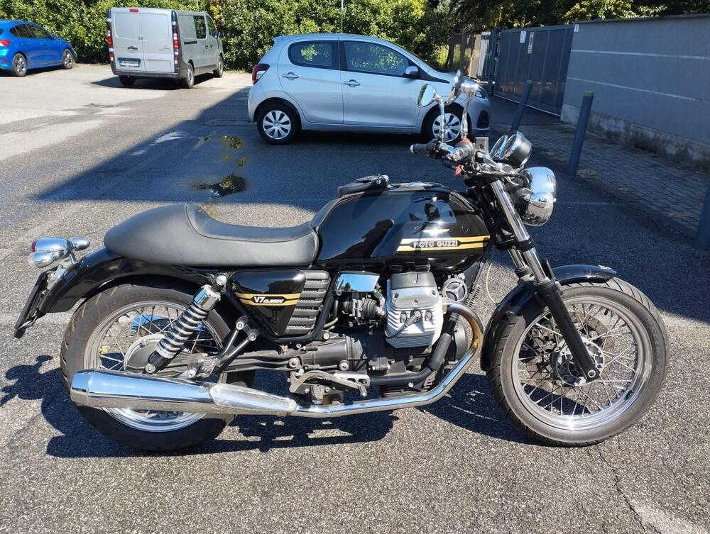 Moto Guzzi V7 Classic (2008 - 12) (3)